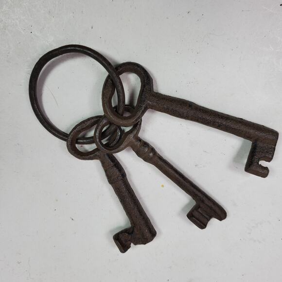 Vintage Cast Iron Door Church Jail Prison Skeleton Key Set On Ring Decor - Picture 3 of 4
